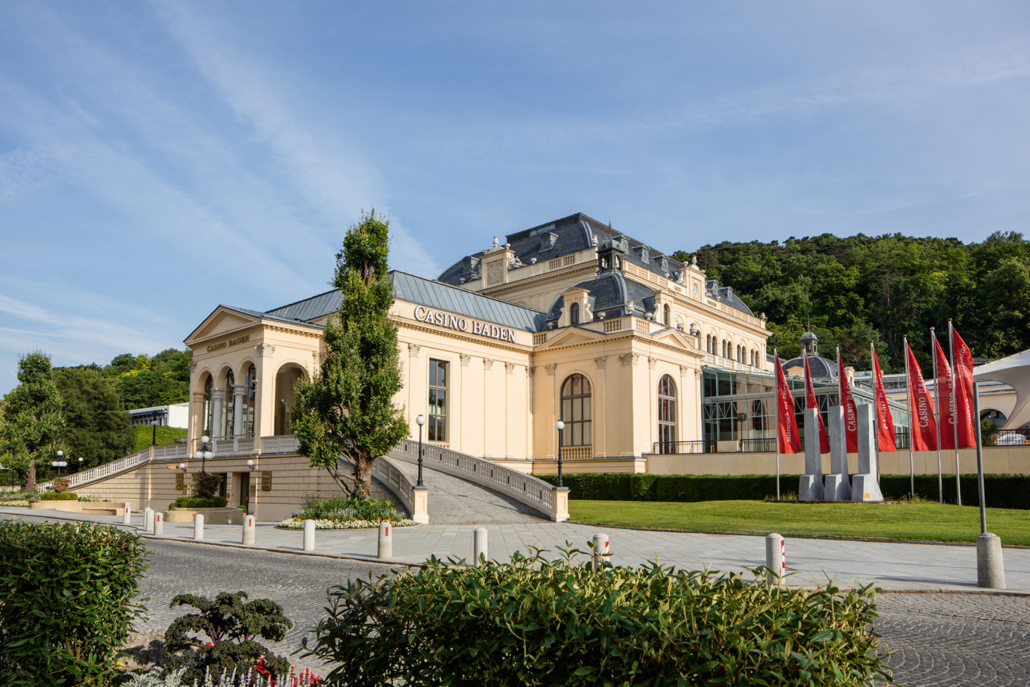 Gebäude des Casino Austria in Baden von außen